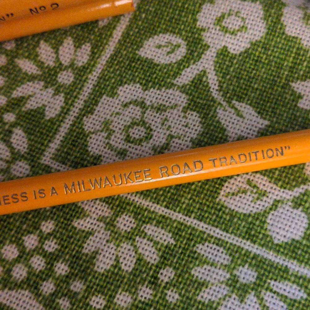 Finest Quality Vintage Pencils‎ - Picture 13 of 13